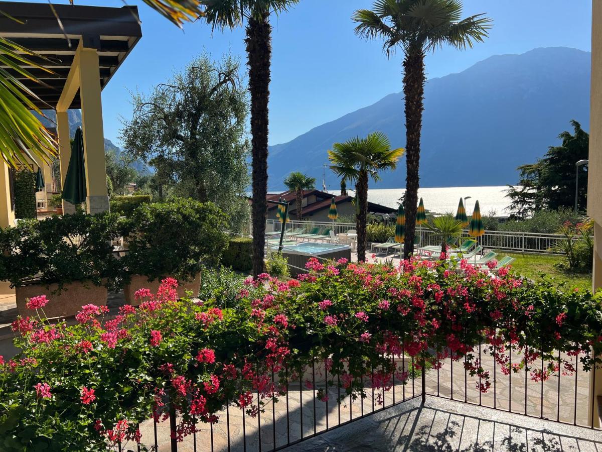 Appartamenti Villa Clivia Limone sul Garda Exterior photo